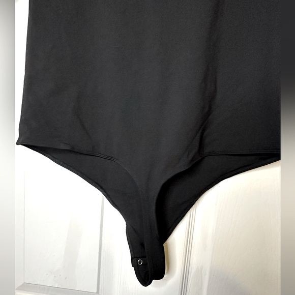 House of Harlow 1960 Enhancing Essentials Black Square Neck Body Suit Sz L - Picture 7 of 11